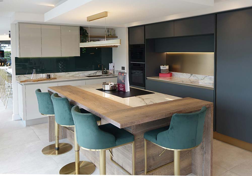 frank-anthony-kitchens-showroom-image-no3